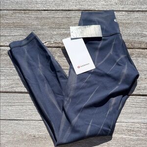 Lululemon Wunder Train Tight 25" Sun‎ Bleached True Navy size 2 NWT blue